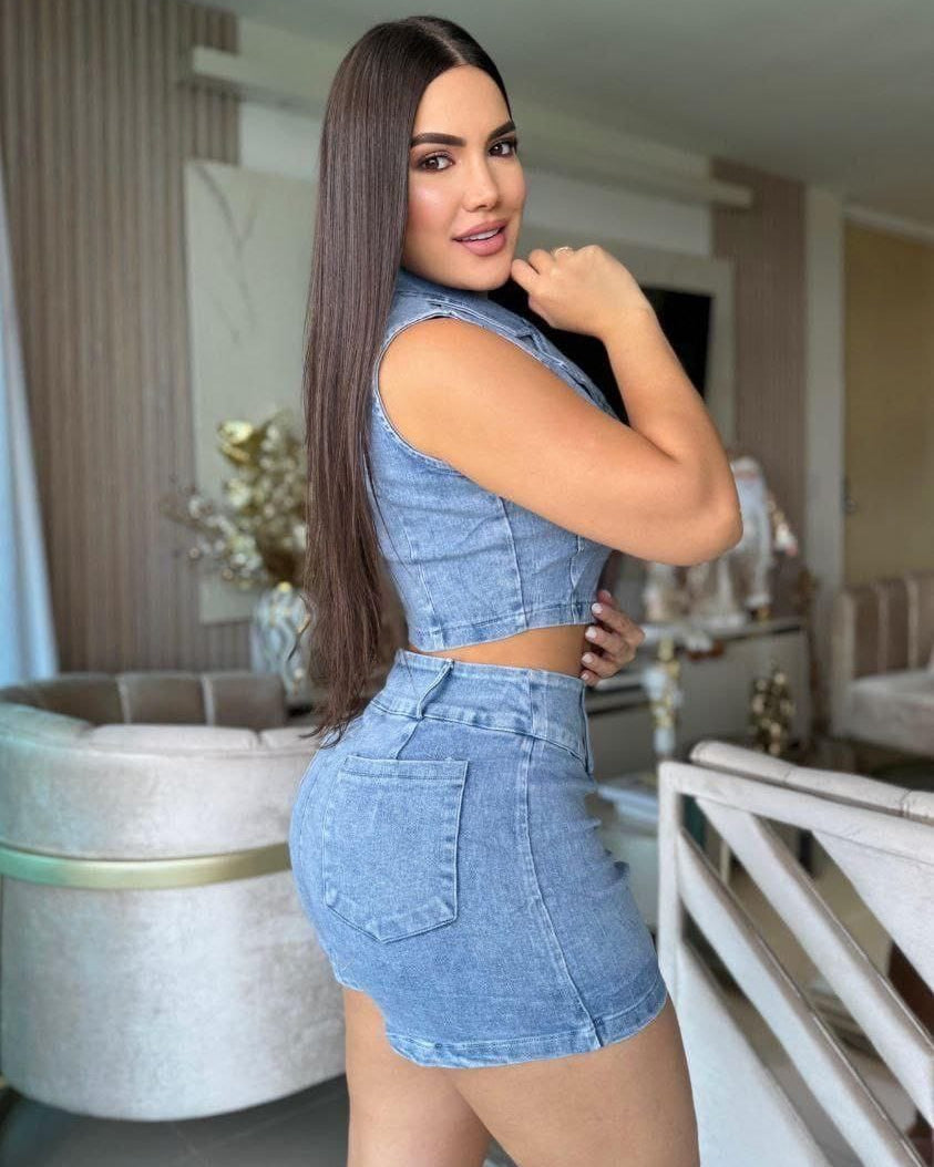 Conjunto Denim Crop con Chaleco y Short