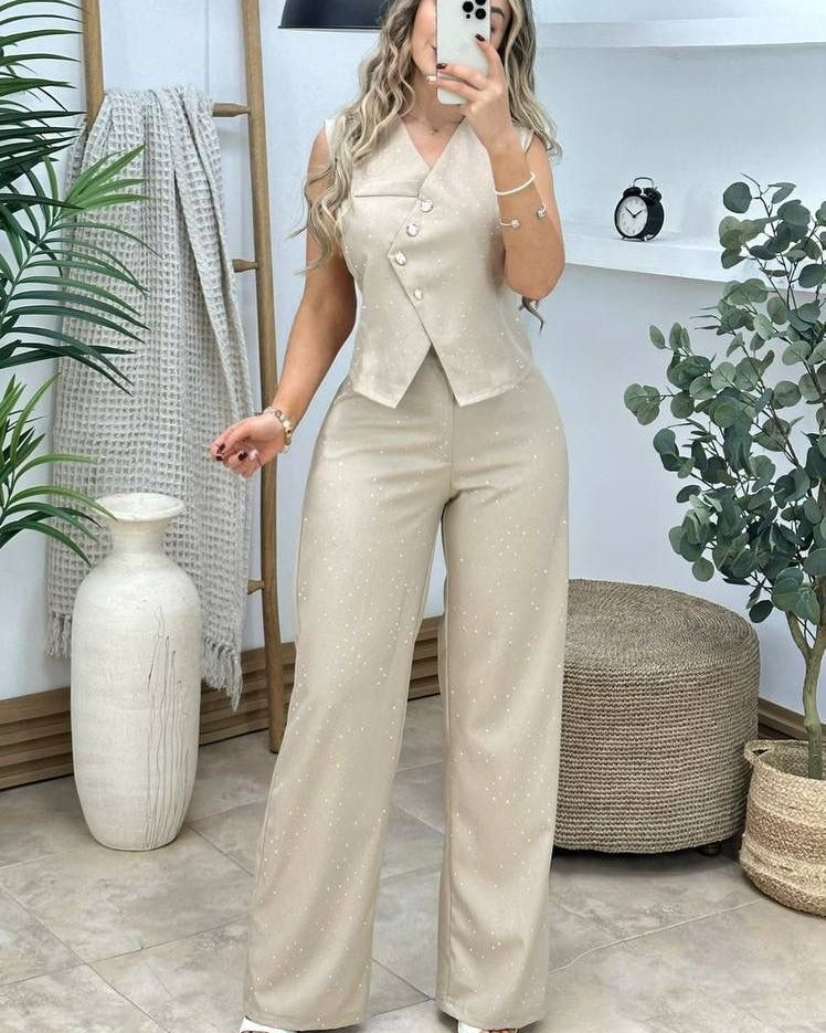 Conjunto de Chaleco y Pantalón Brillo