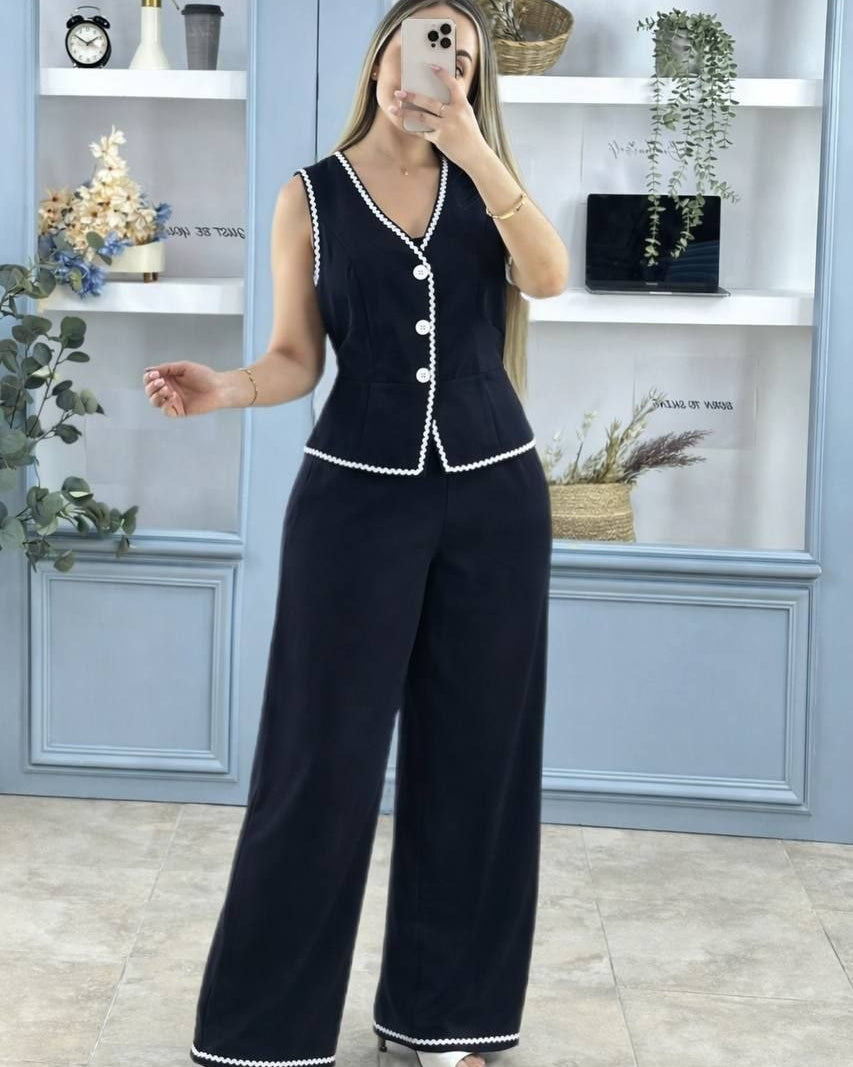 Conjunto Chaleco y Pantalon